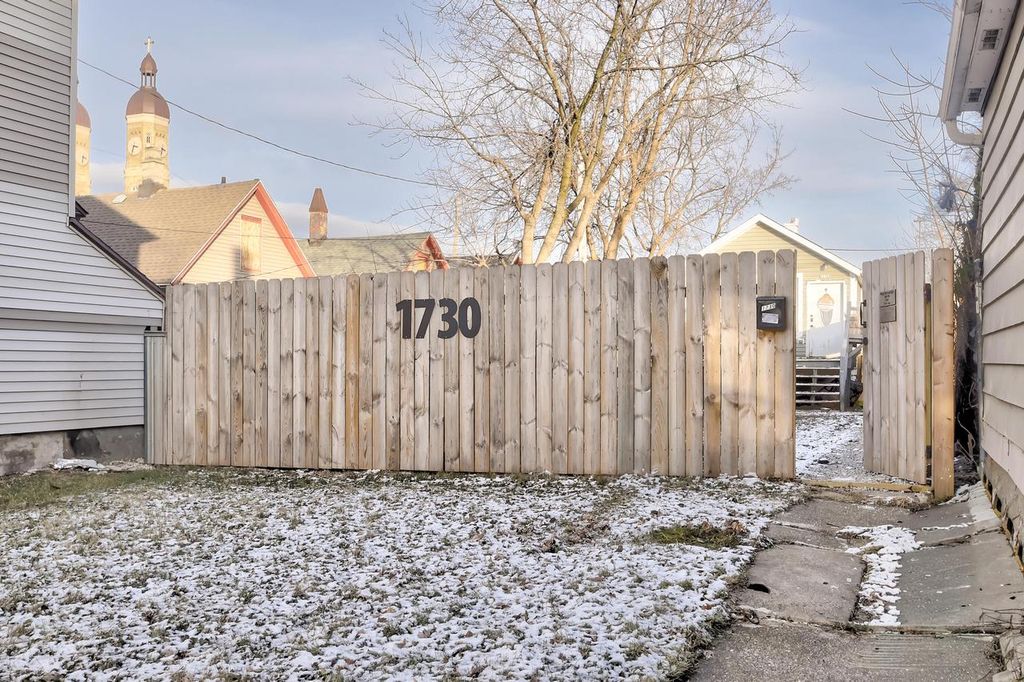 Photo of 1730 S 6th STREET, Milwaukee, WI 53204 (MLS # 1947263)
