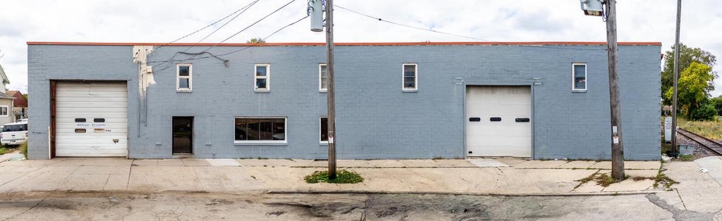 Photo of 5526 19th AVENUE, Kenosha, WI 53140 (MLS # 1981986)