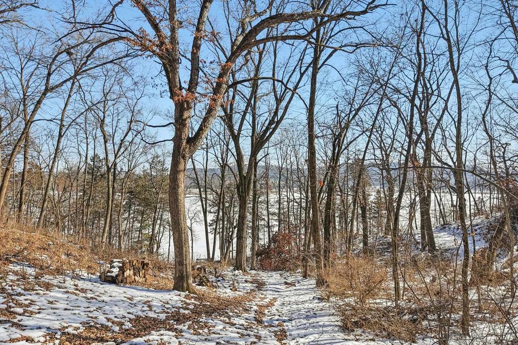Photo of S9044 Timbercrest TRAIL, Prairie Du Sac, WI 53578 (MLS # 2016535)