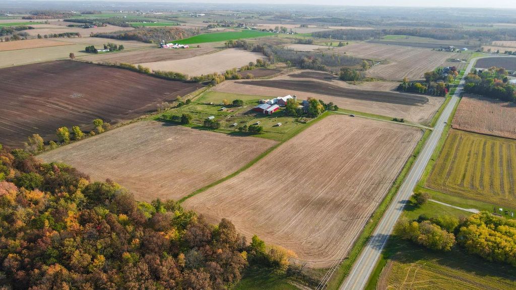 Photo of N9019 County Road G, Saint Cloud, WI 53079 (MLS # 1939750)