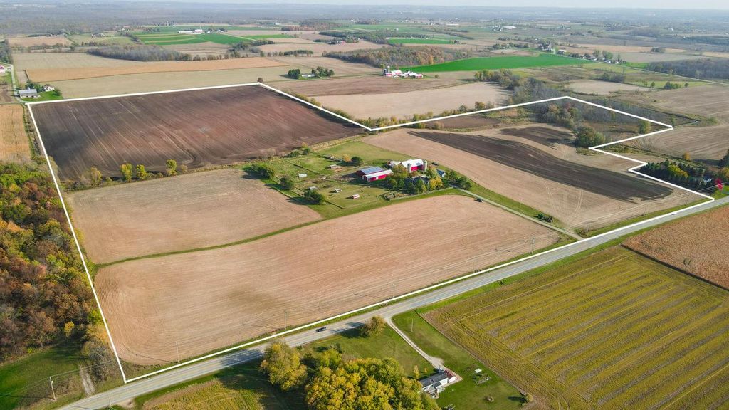 Photo of N9019 County Road G, Saint Cloud, WI 53079 (MLS # 1939750)