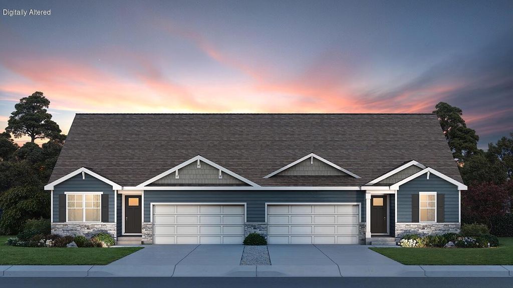 Photo of 818A Concord CIRCLE, Burlington, WI 53105 (MLS # 1959800)