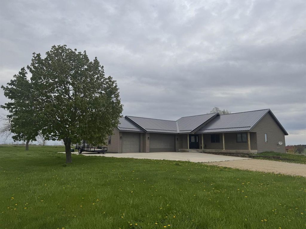 Photo of W5493 Center ROAD, Monroe, WI 53566 (MLS # 2022064)
