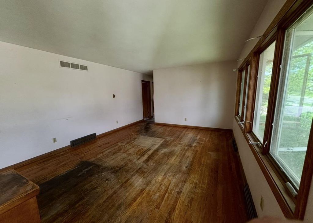 Photo of 205 Tompkins DRIVE, Madison, WI 53716 (MLS # 50324233)