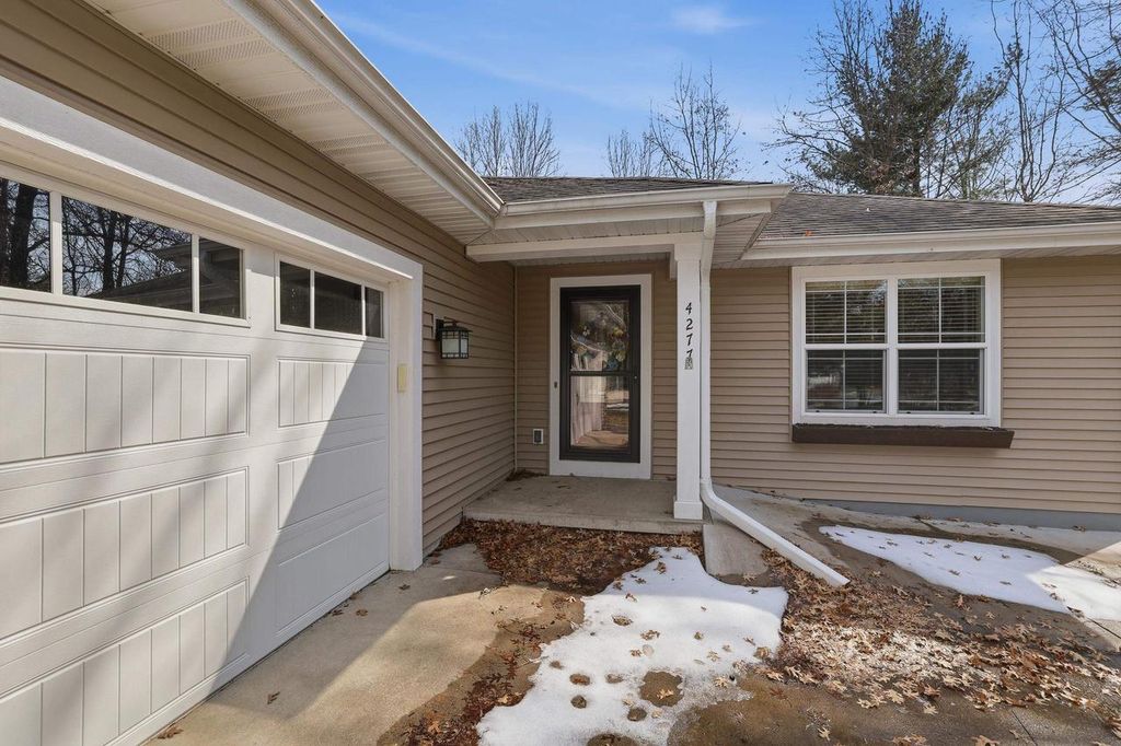Photo of 4277 Windsong PLACE, Plover, WI 54467 (MLS # 22601269)