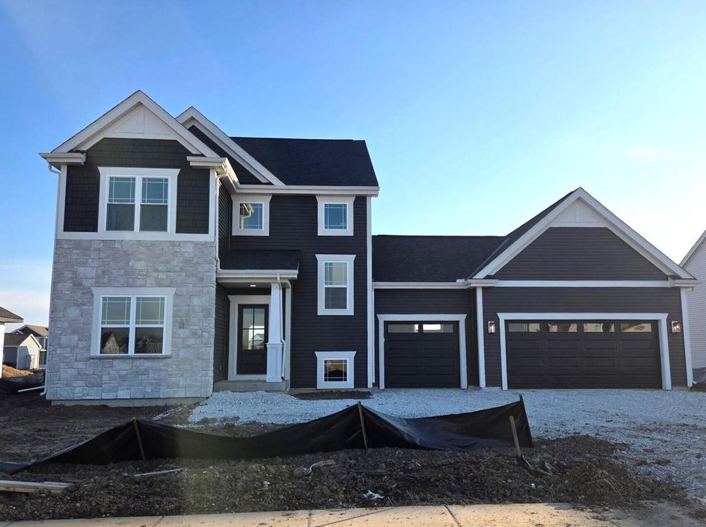 Photo of 1275 Wild Rye LANE, Oconomowoc, WI 53066 (MLS # 1936034)