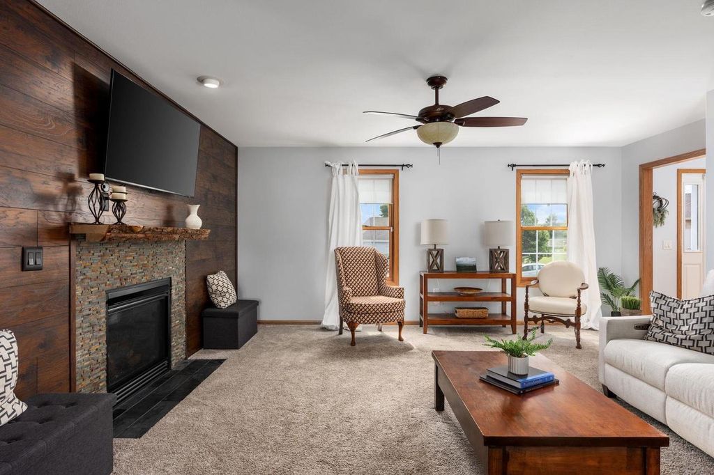Photo of 1208 Temple DRIVE, Mount Horeb, WI 53572 (MLS # 2027735)