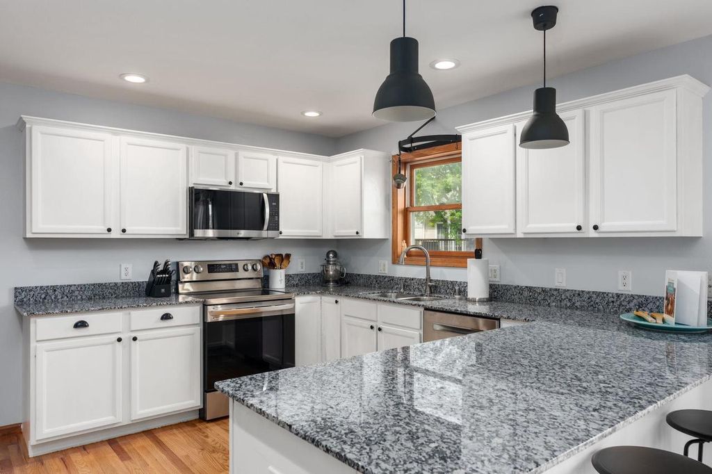 Photo of 1208 Temple DRIVE, Mount Horeb, WI 53572 (MLS # 2027735)