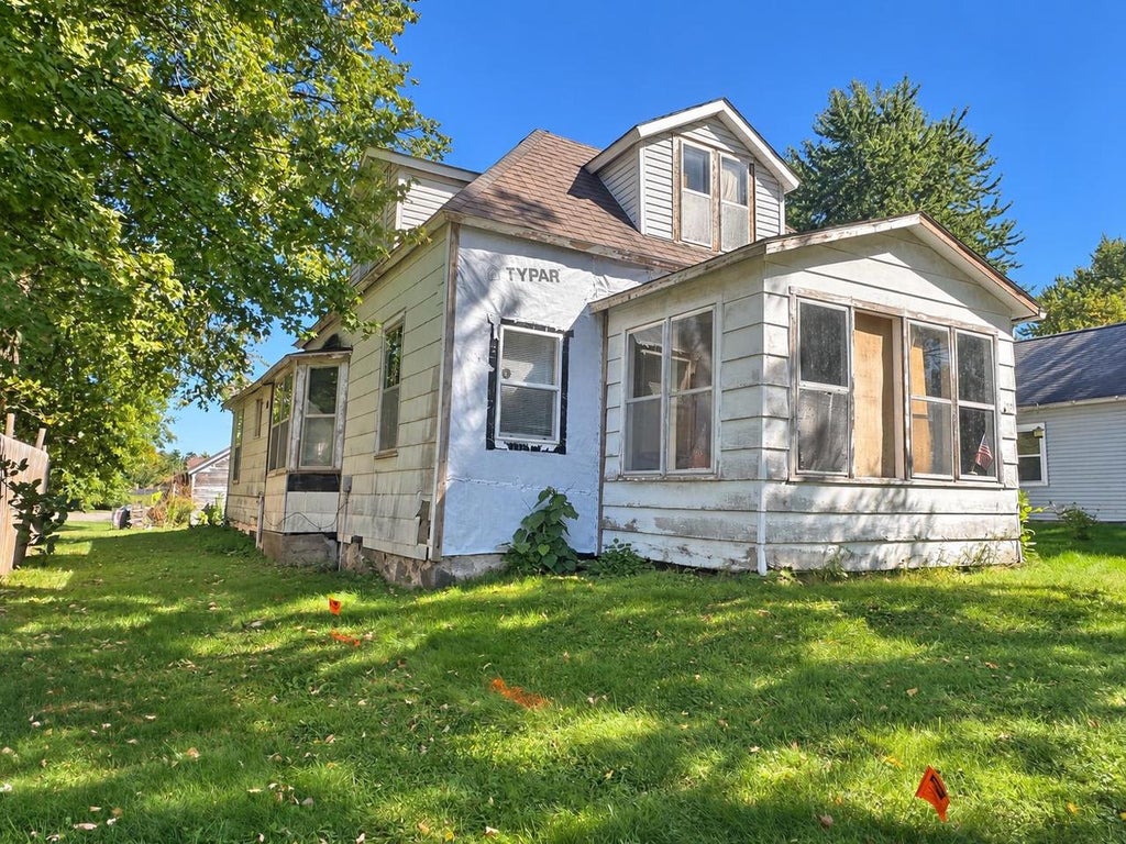 Photo of 425 S Argyle Avenue South AVE, Phillips, WI 54555 (MLS # 22604783)