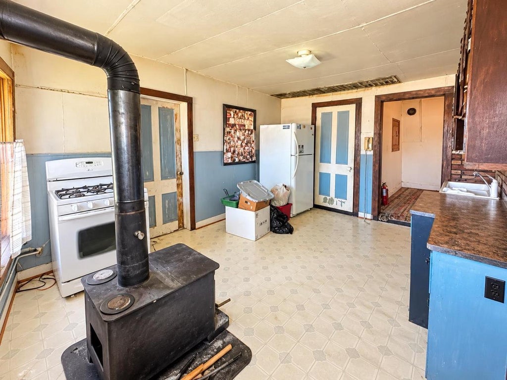 Photo of 425 S Argyle Avenue South AVE, Phillips, WI 54555 (MLS # 22604783)