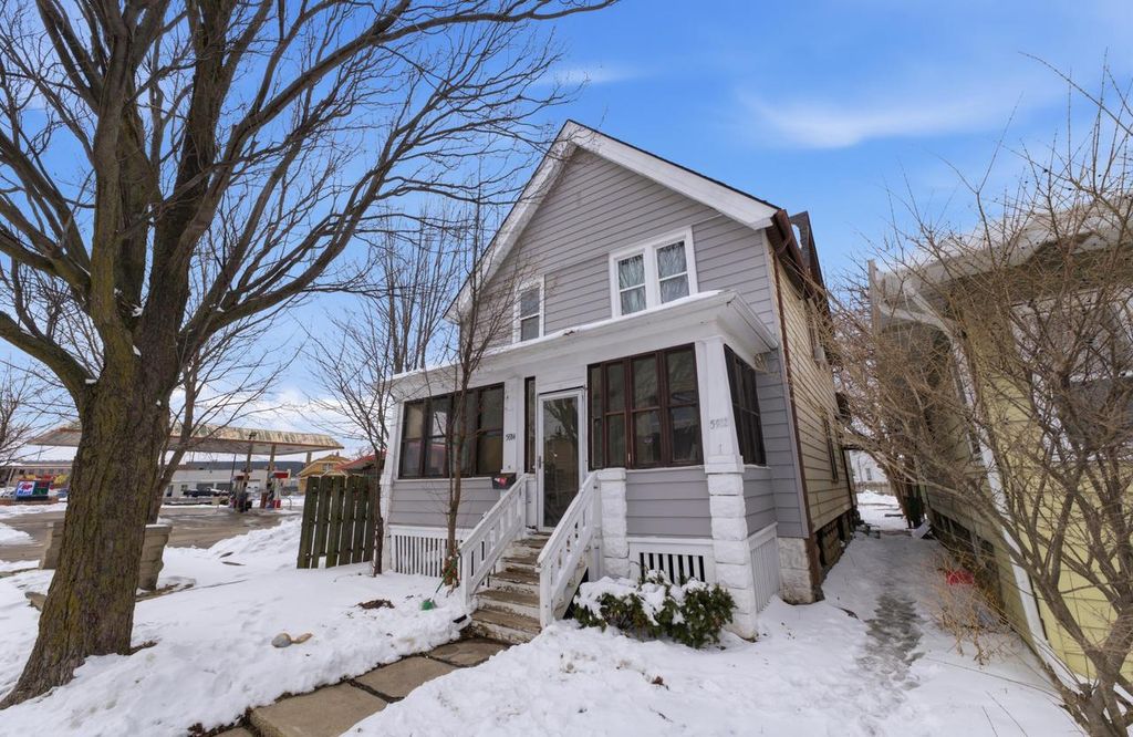 Photo of 5912 W Beloit ROAD #5914, West Allis, WI 53219 (MLS # 1954880)