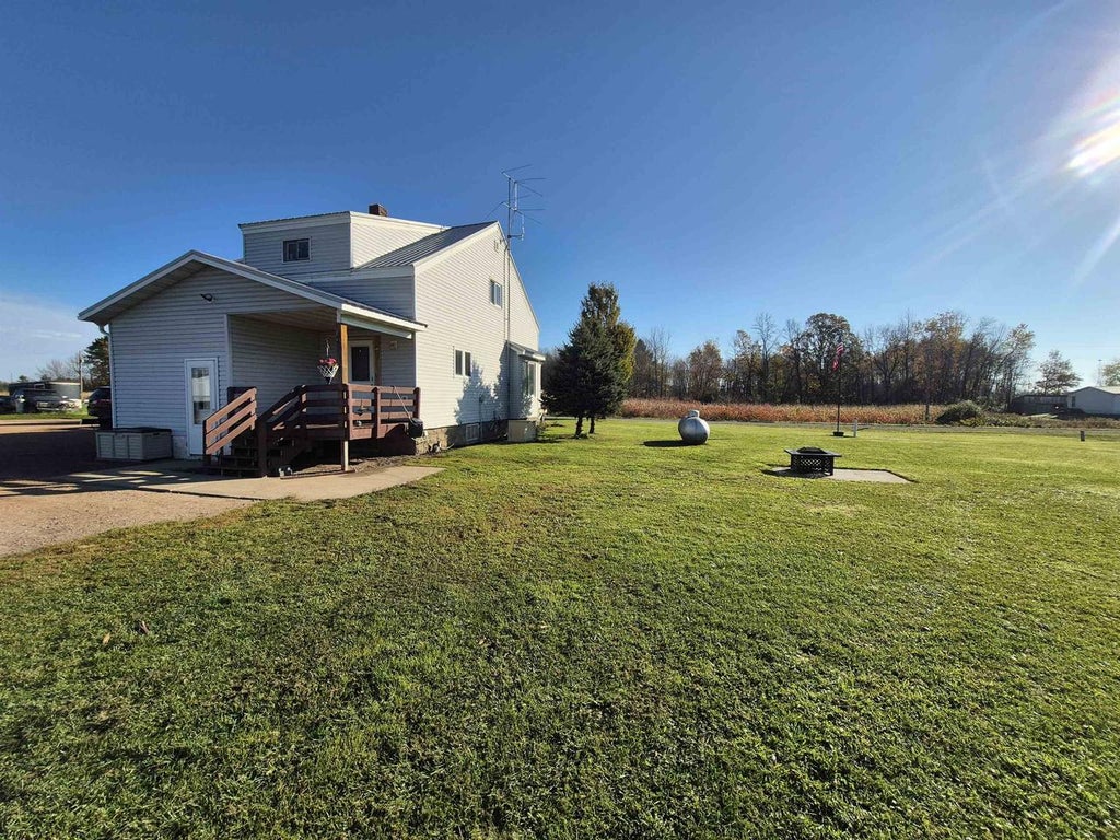 Photo of N4561 Hirt LANE, Tigerton, WI 54486 (MLS # 22605283)