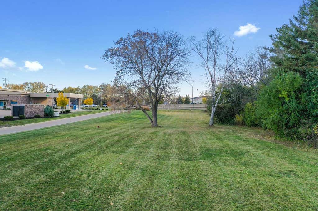 Photo of 1875 Rath LANE, Oshkosh, WI 54902 (MLS # 50330227)