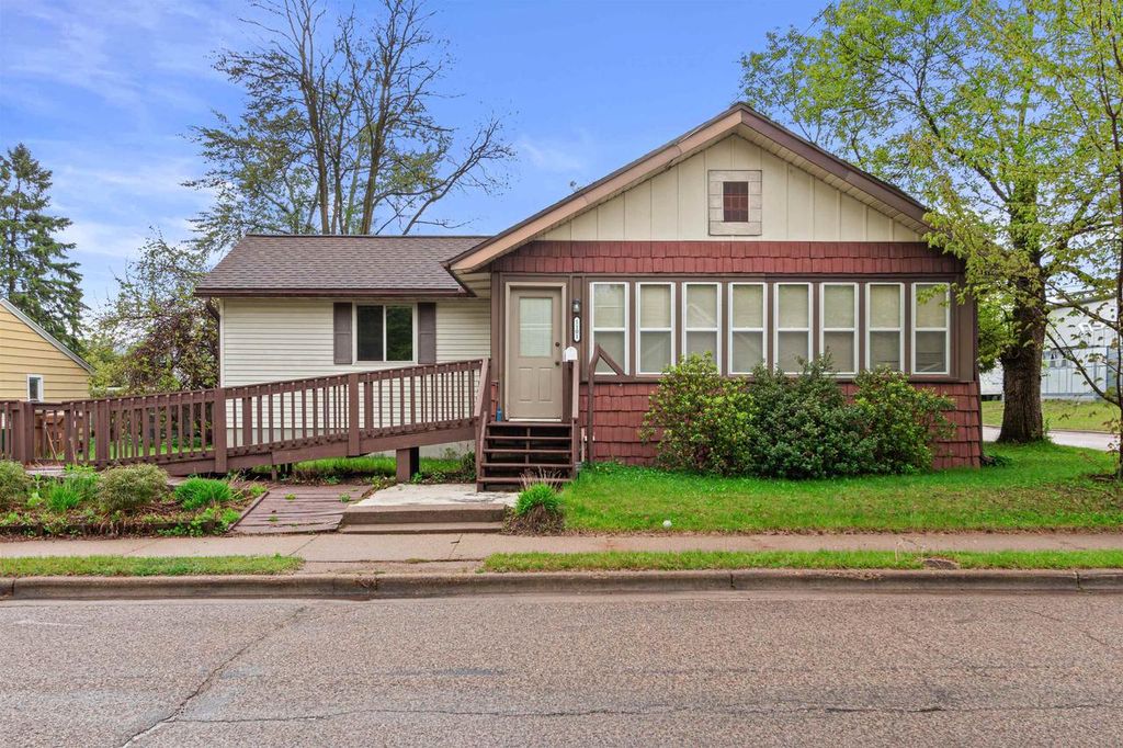Photo of 1101 Francis STREET, Stevens Point, WI 54481 (MLS # 22602183)