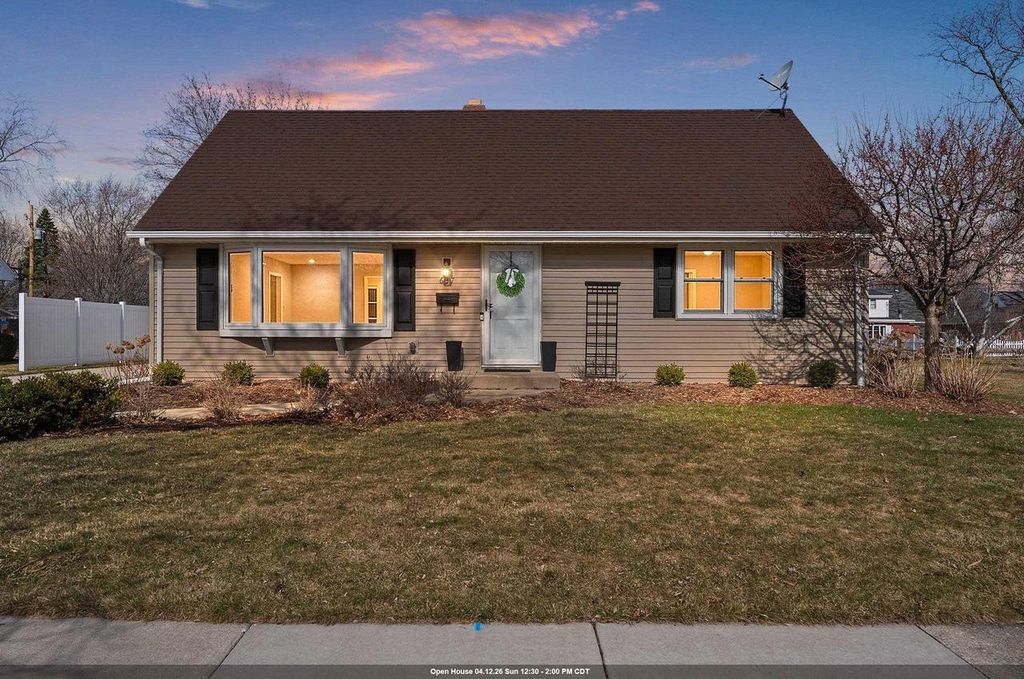 Photo of 637 N Winnebago STREET, De Pere, WI 54115 (MLS # 50323481)