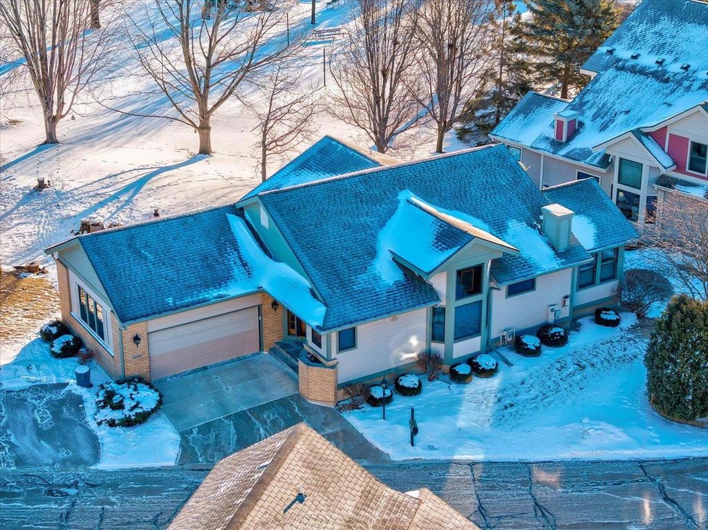 Photo of 1030 Rooster RUN, Middleton, WI 53562 (MLS # 2015907)