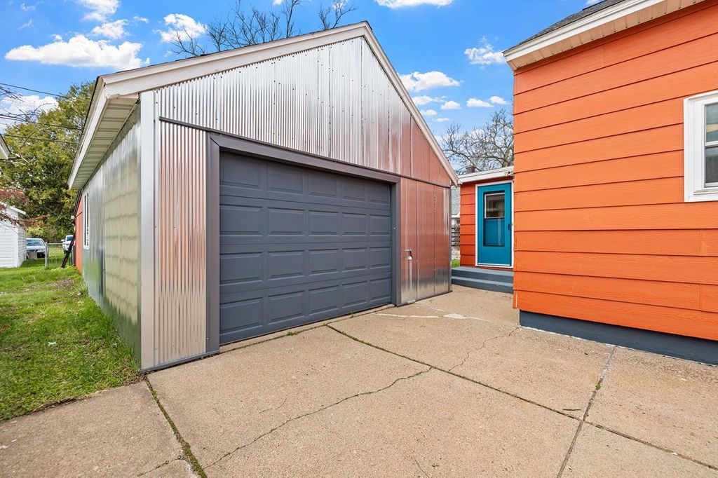 Photo of 718 N 5th AVENUE, Wausau, WI 54401 (MLS # 22601928)