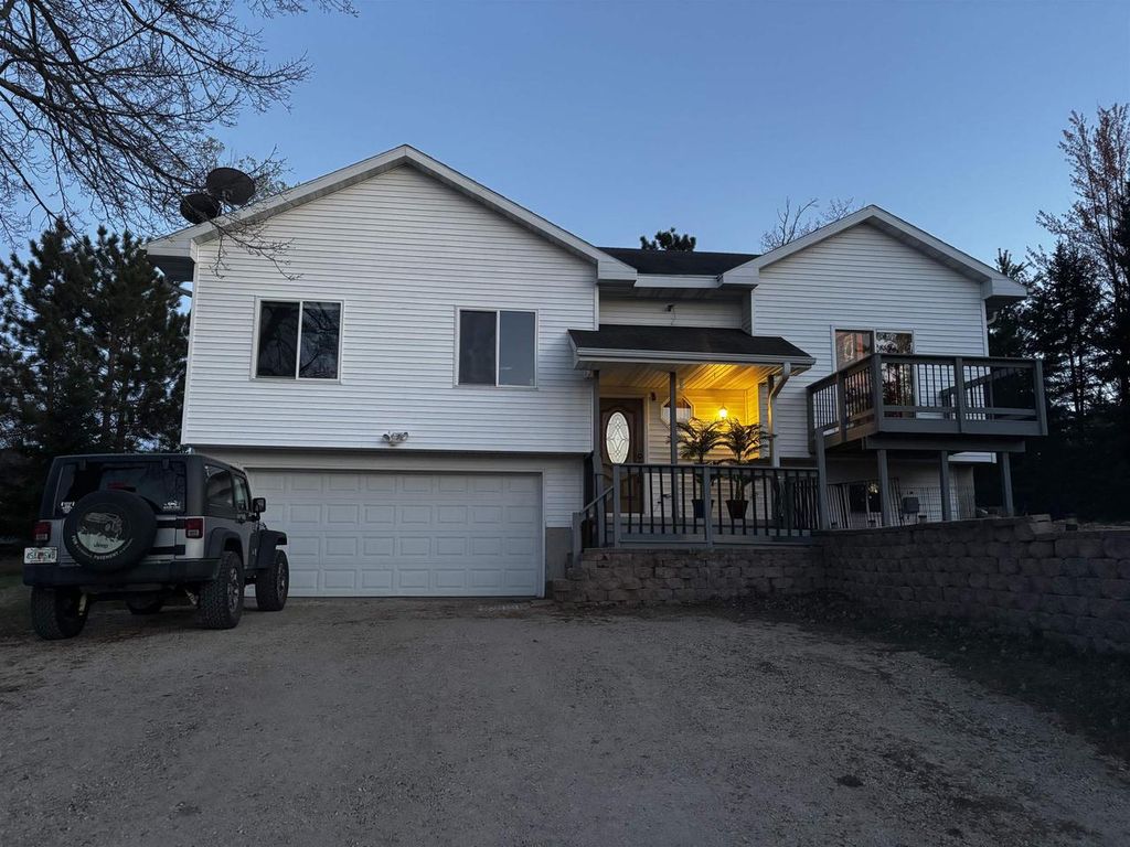 Photo of W11443 1st STREET, Crivitz, WI 54114 (MLS # 50323005)