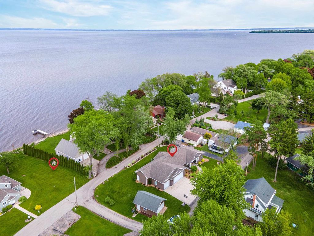 Photo of 3810 Apple LANE, Oshkosh, WI 54902 (MLS # 50325815)