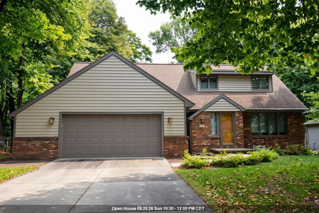 Photo of 3316 S White Birch LANE, Appleton, WI 54915 (MLS # 50332716)