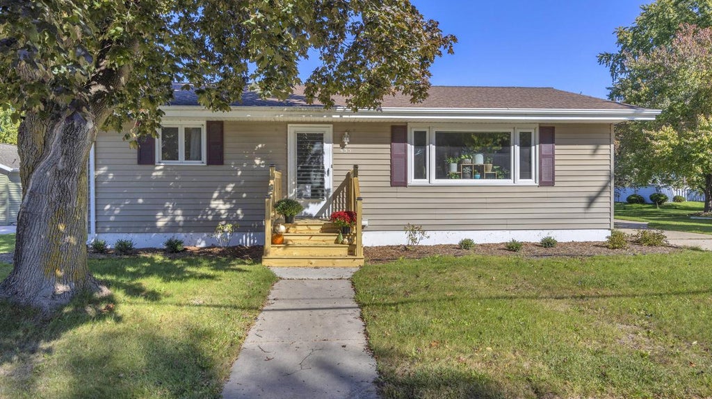 Photo of 455 E Scott STREET, Fond Du Lac, WI 54935 (MLS # 1984460)