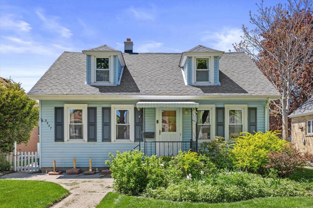 Photo of 3947 S 1st PLACE, Milwaukee, WI 53207 (MLS # 1962728)