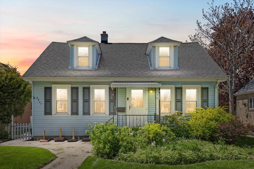 Photo of 3947 S 1st PLACE, Milwaukee, WI 53207 (MLS # 1962728)