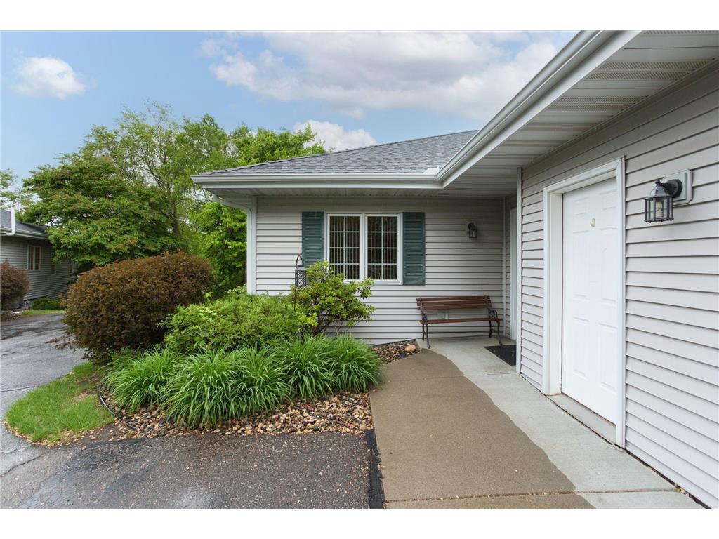 Photo of 2645 Golf View DRIVE, River Falls, WI 54022 (MLS # 7138283)