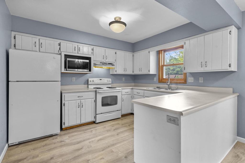 Photo of 3110 Clove DRIVE, Madison, WI 53704 (MLS # 2022886)