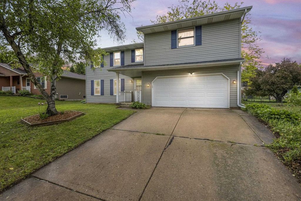Photo of 3110 Clove DRIVE, Madison, WI 53704 (MLS # 2022886)