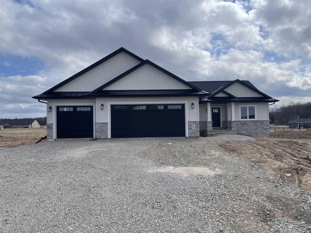 Photo of 3757 Evelyn Rose LANE, Suamico, WI 54313 (MLS # 50323547)