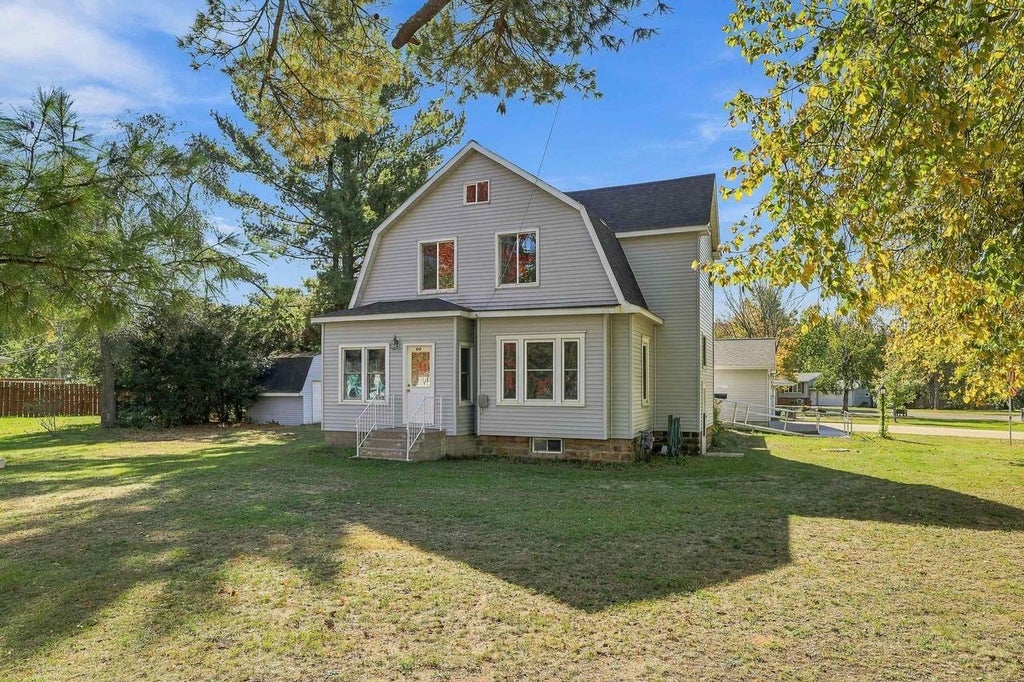 Photo of 910 Two Mile AVENUE, Wisconsin Rapids, WI 54494 (MLS # 22605083)