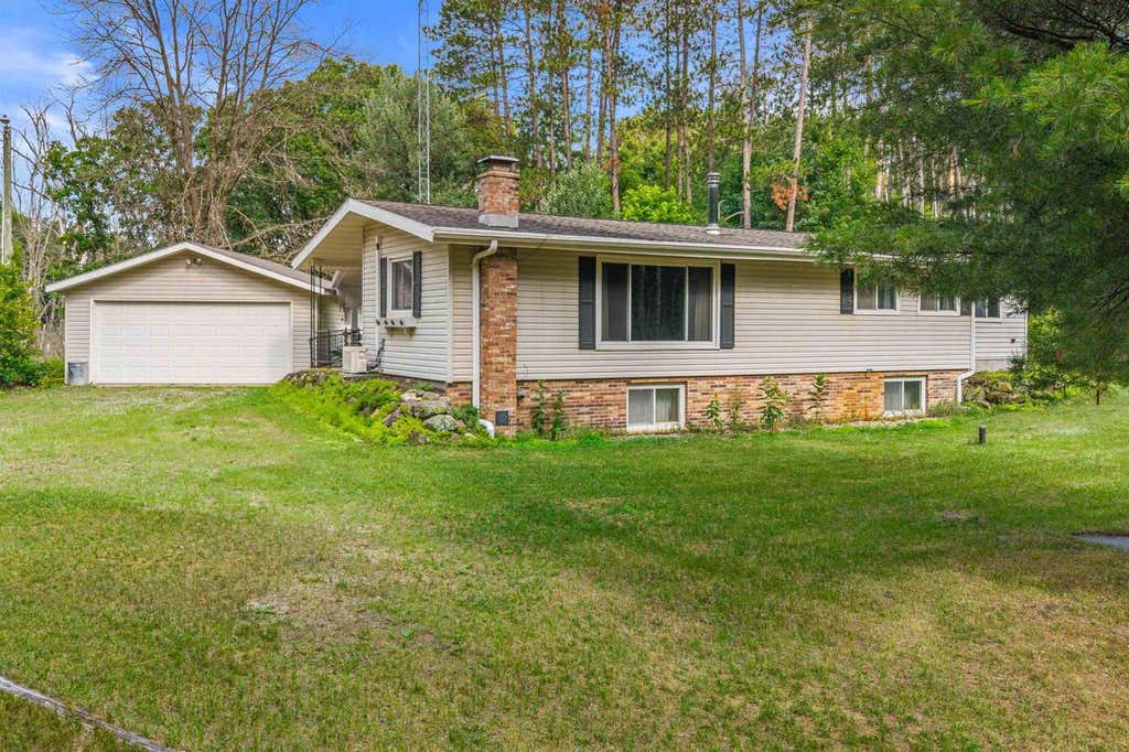 Photo of N4918 Viking TRAIL, Wautoma, WI 54982 (MLS # 50328586)