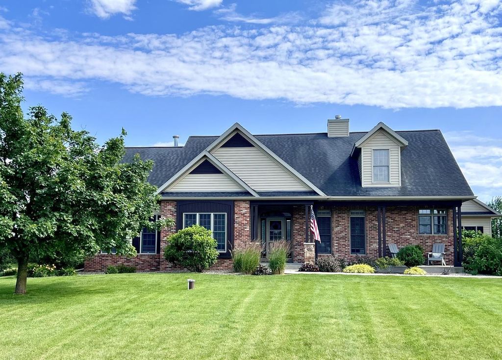 Photo of 4730 N Catawba DRIVE, Milton, WI 53563 (MLS # 1969670)