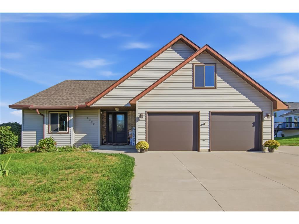 Photo of 4002 Oak Knoll DRIVE, Eau Claire, WI 54701 (MLS # 7134054)