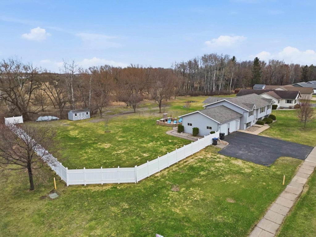 Photo of 1407 S Washington AVENUE, Marshfield, WI 54449 (MLS # 22505537)