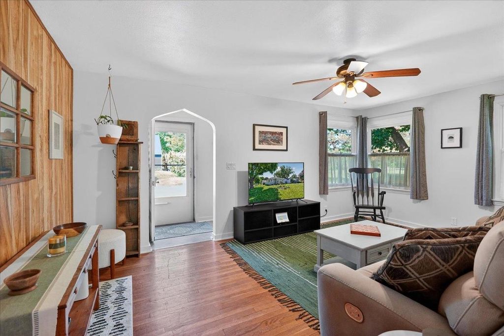 Photo of 1733 Porter AVENUE, Madison, WI 53704 (MLS # 2024251)