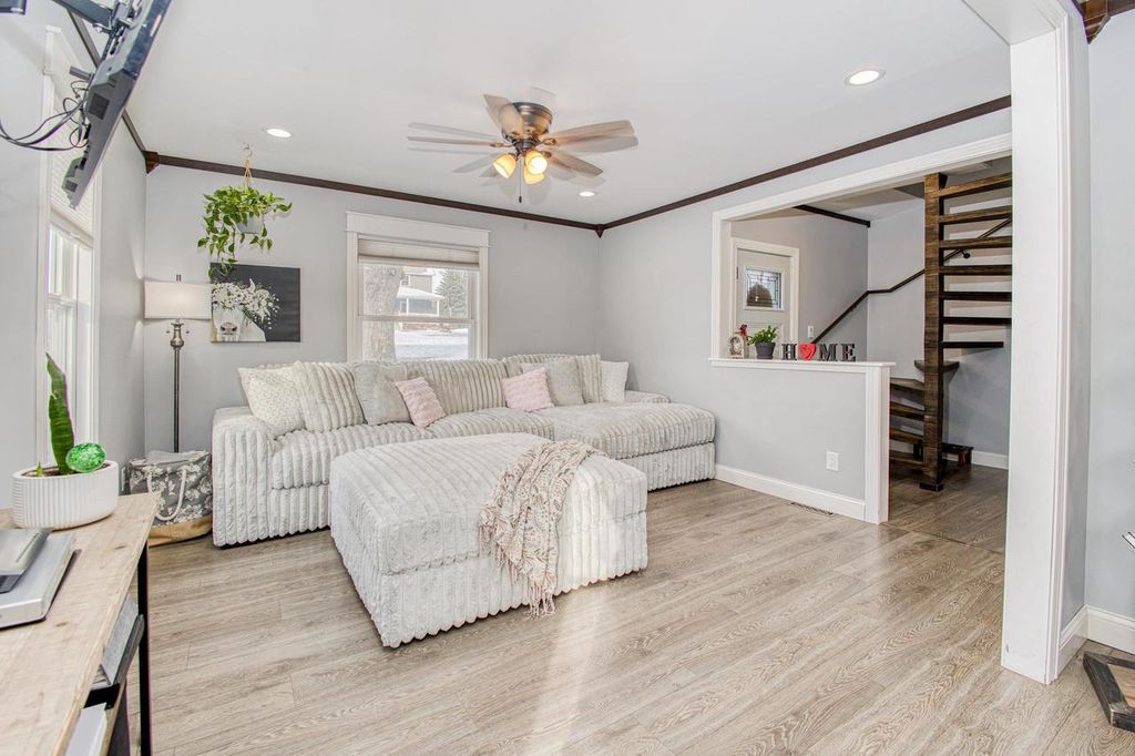 Photo of 94 County J ROAD, Benton, WI 53803 (MLS # 2015574)