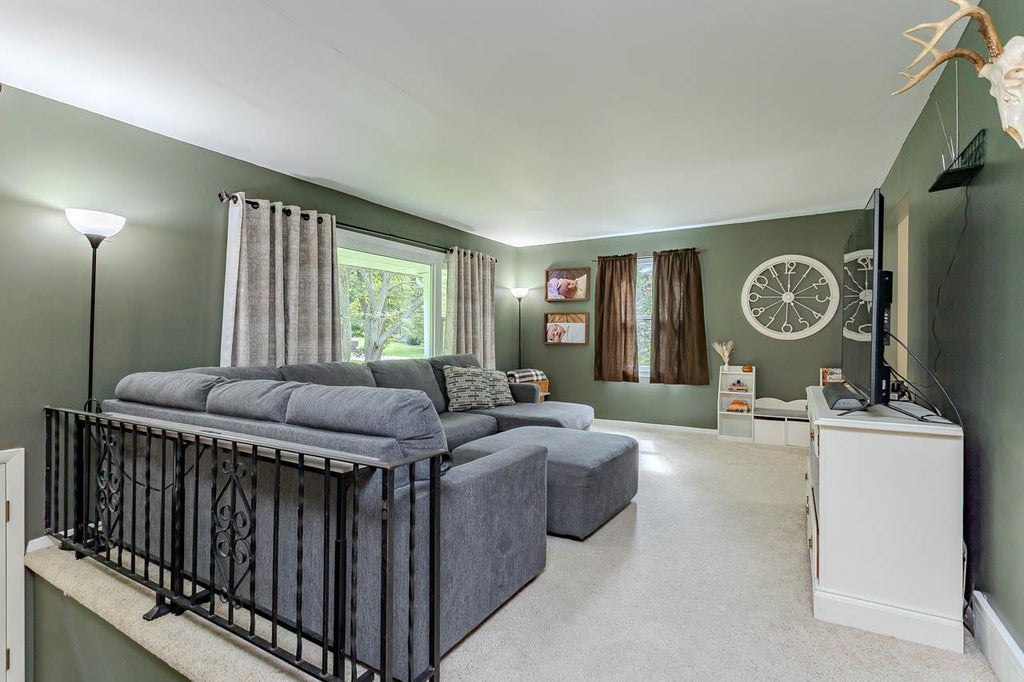 Photo of 4122 Briarwood AVENUE, Wausau, WI 54403 (MLS # 22604769)