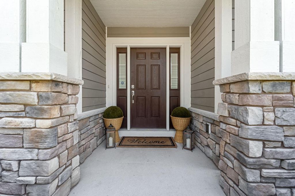 Photo of 7208 W River Birch DRIVE, Mequon, WI 53092 (MLS # 1946736)