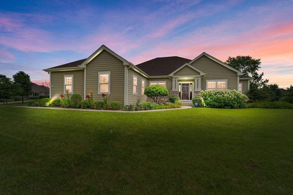 Photo of 7208 W River Birch DRIVE, Mequon, WI 53092 (MLS # 1946736)