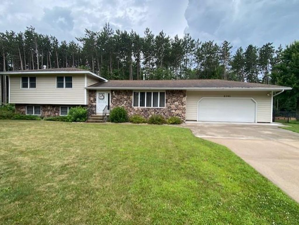 Photo of 2141 Aspen LANE, Plover, WI 54467 (MLS # 22600314)