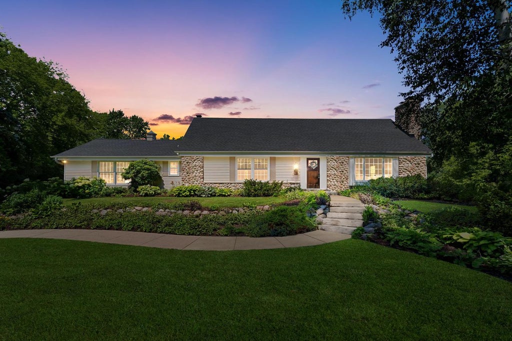 Photo of 4838 W Glen Cove COURT, Mequon, WI 53092 (MLS # 1969671)
