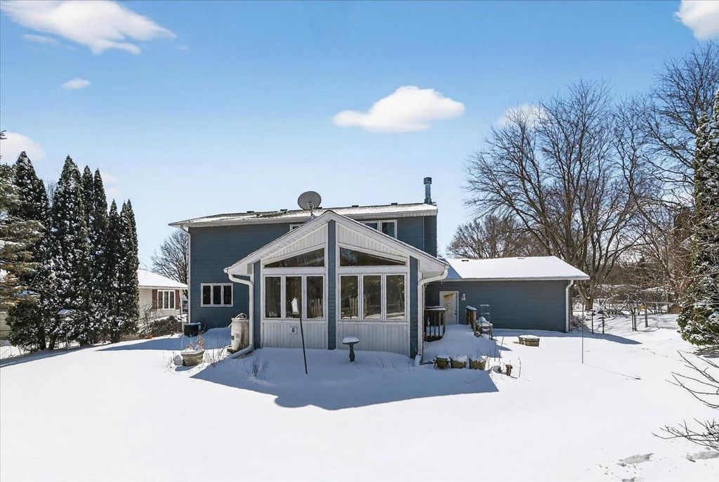 Photo of 5654 Pennwall STREET, Fitchburg, WI 53711 (MLS # 2016408)