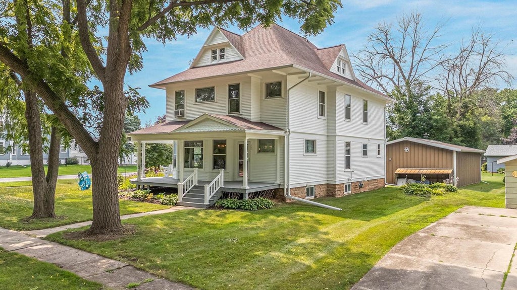 Photo of 204 N 3rd STREET, Winneconne, WI 54986 (MLS # 50330929)