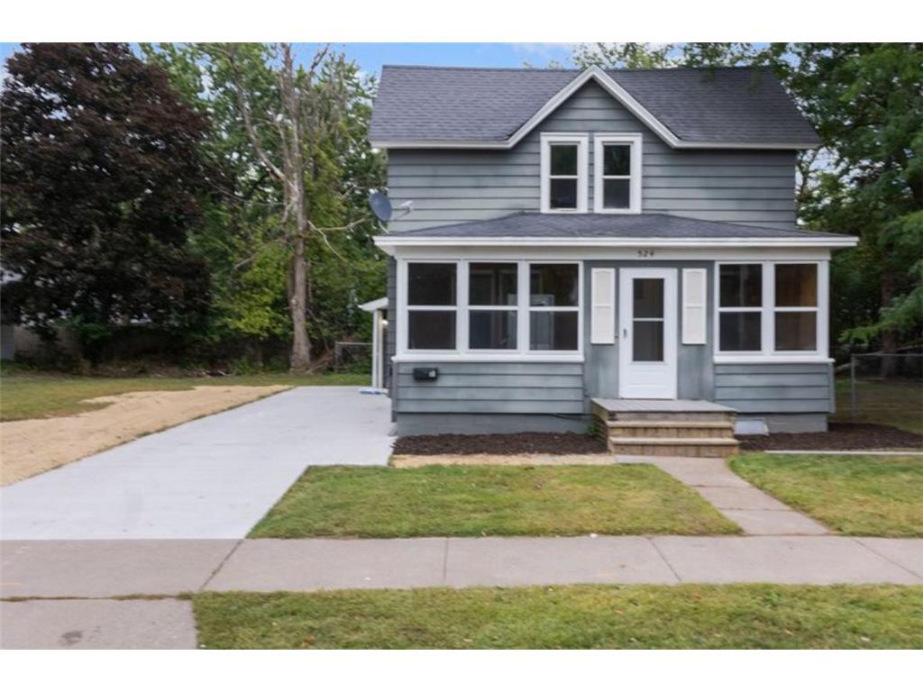 Photo of 524 S Dakota AVENUE, New Richmond, WI 54017 (MLS # 7142342)