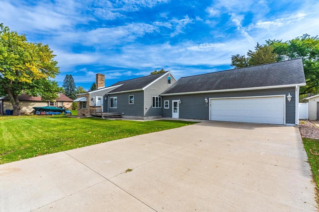 Photo of 320 Blaisdell AVENUE, Hatley, WI 54440 (MLS # 22605009)