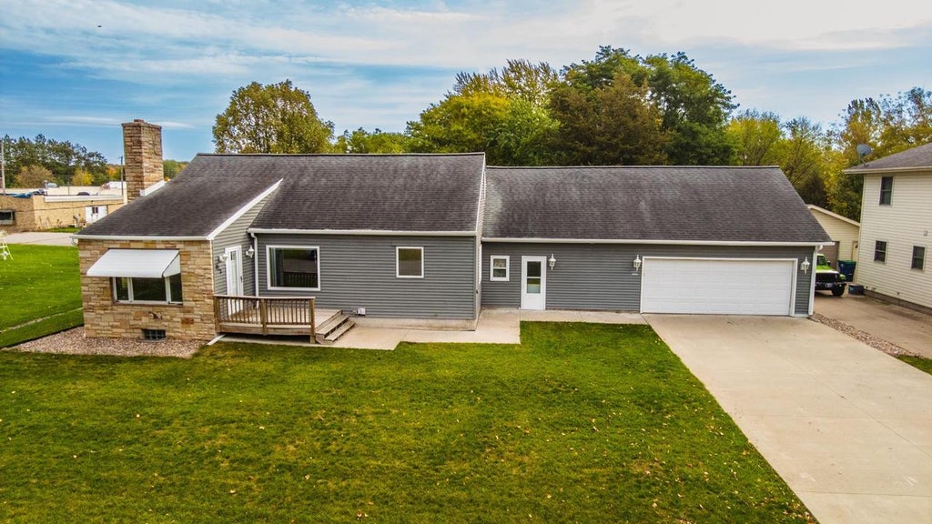 Photo of 320 Blaisdell AVENUE, Hatley, WI 54440 (MLS # 22605009)