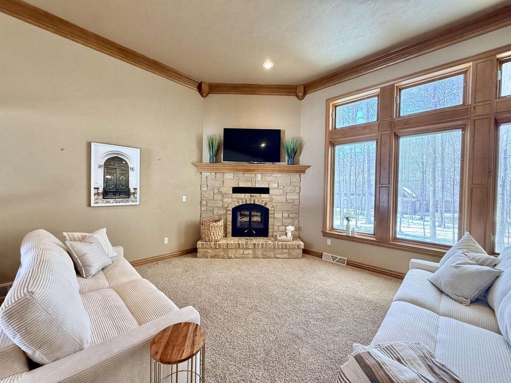 Photo of 448 Harvest ROAD, Green Bay, WI 54302 (MLS # 50320839)