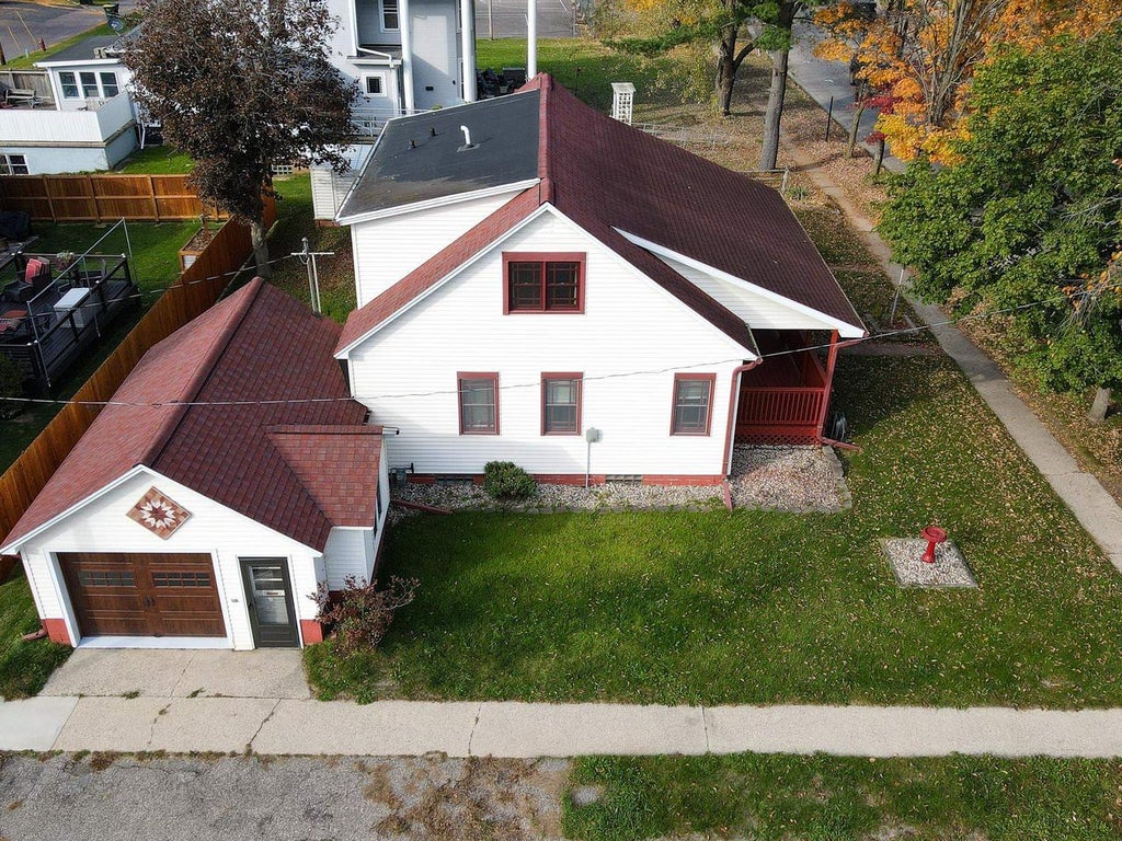 Photo of 501 Center STREET, Wonewoc, WI 53968 (MLS # 2034657)